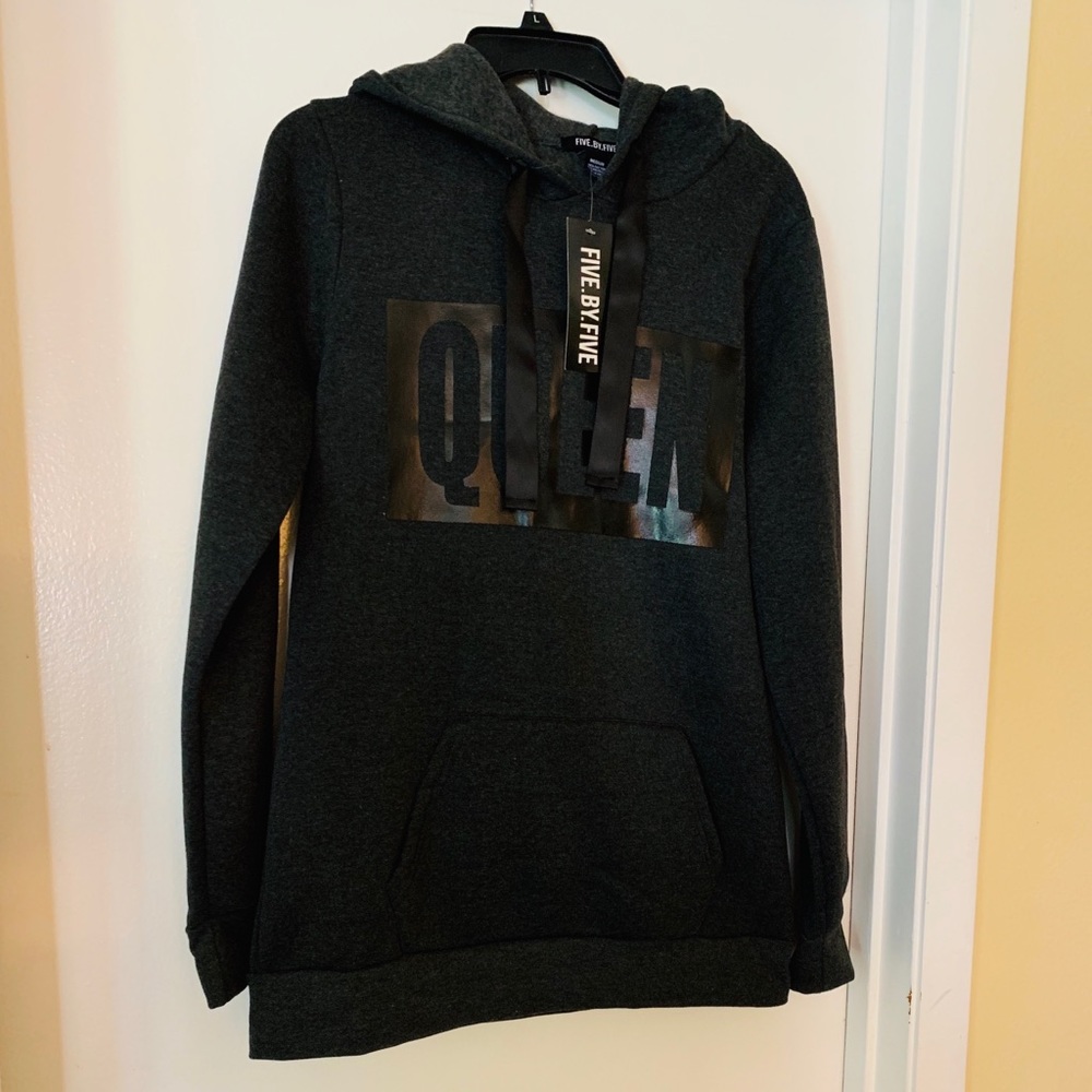 Five.By.Five Grayish Queen Hoodie Sz Medium